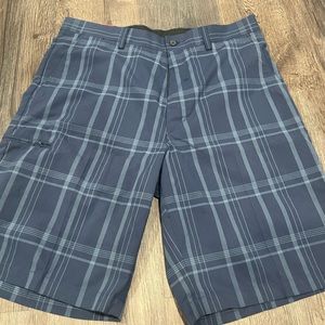 Grand Slam golf 32 blue plaid athletic shorts